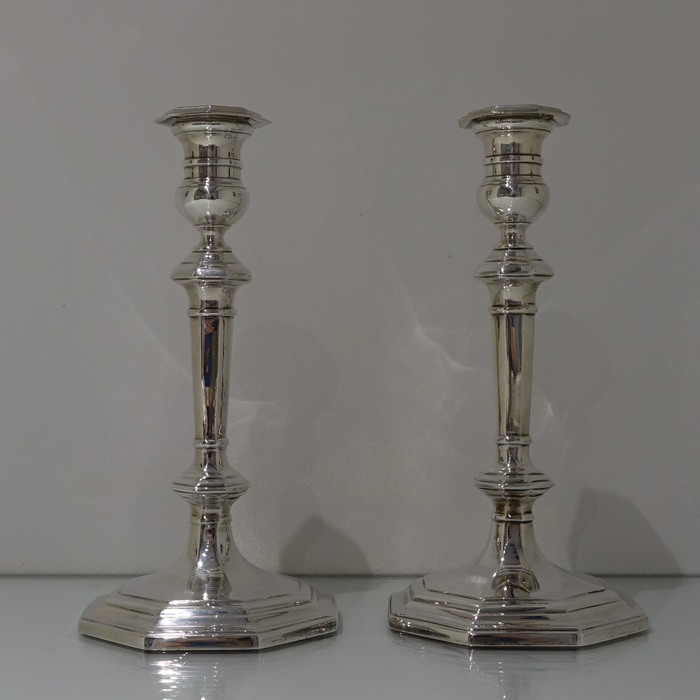 pair candlesticks