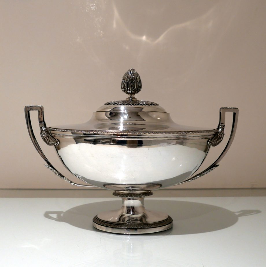 french soup tureen