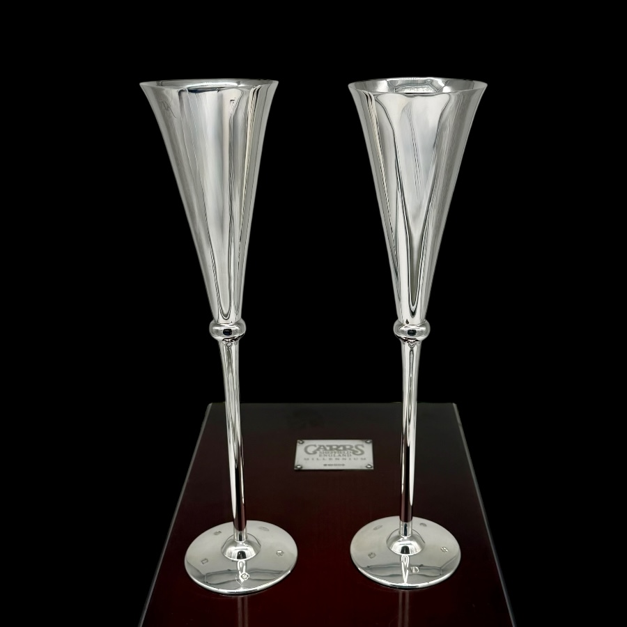 champagne flutes