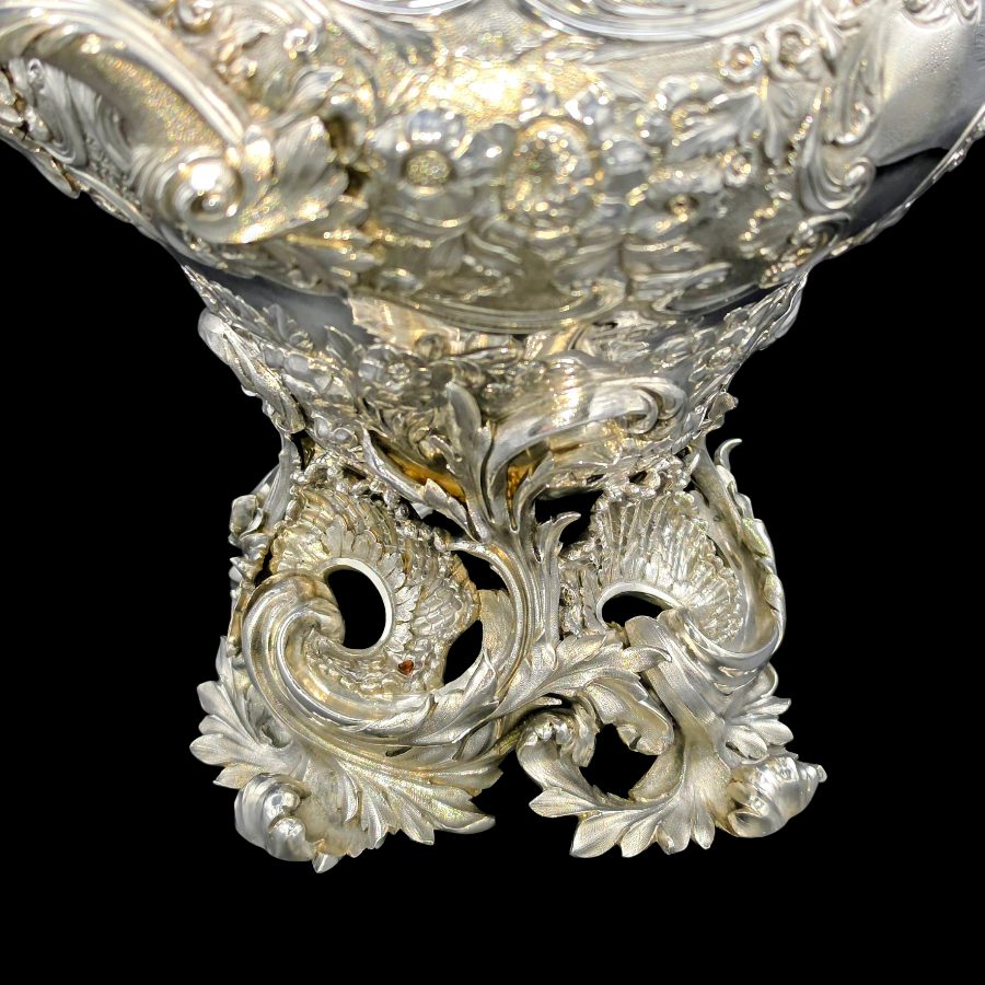 tea urn
