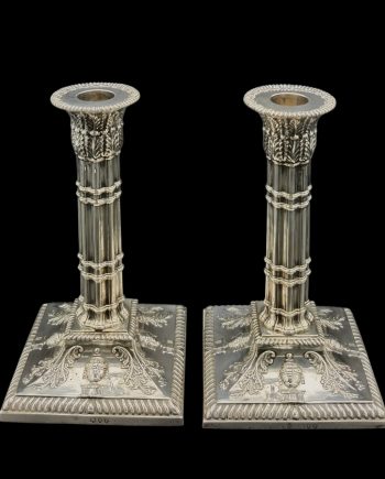 pair candlesticks
