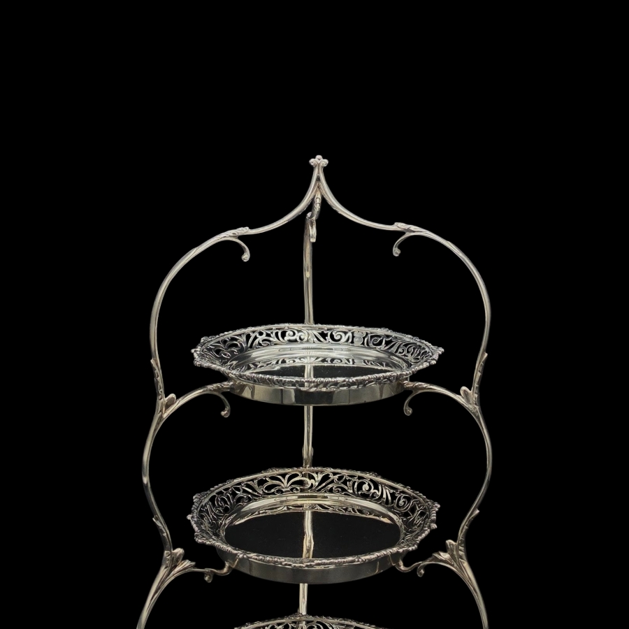 cake stand